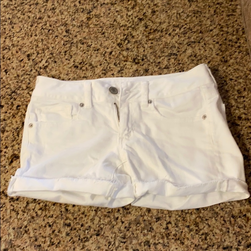 American Eagle size 2 white denim shorts!